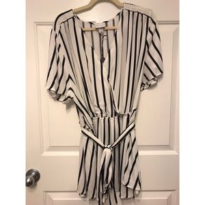Ava & Viv Black and White Striped Top -2X